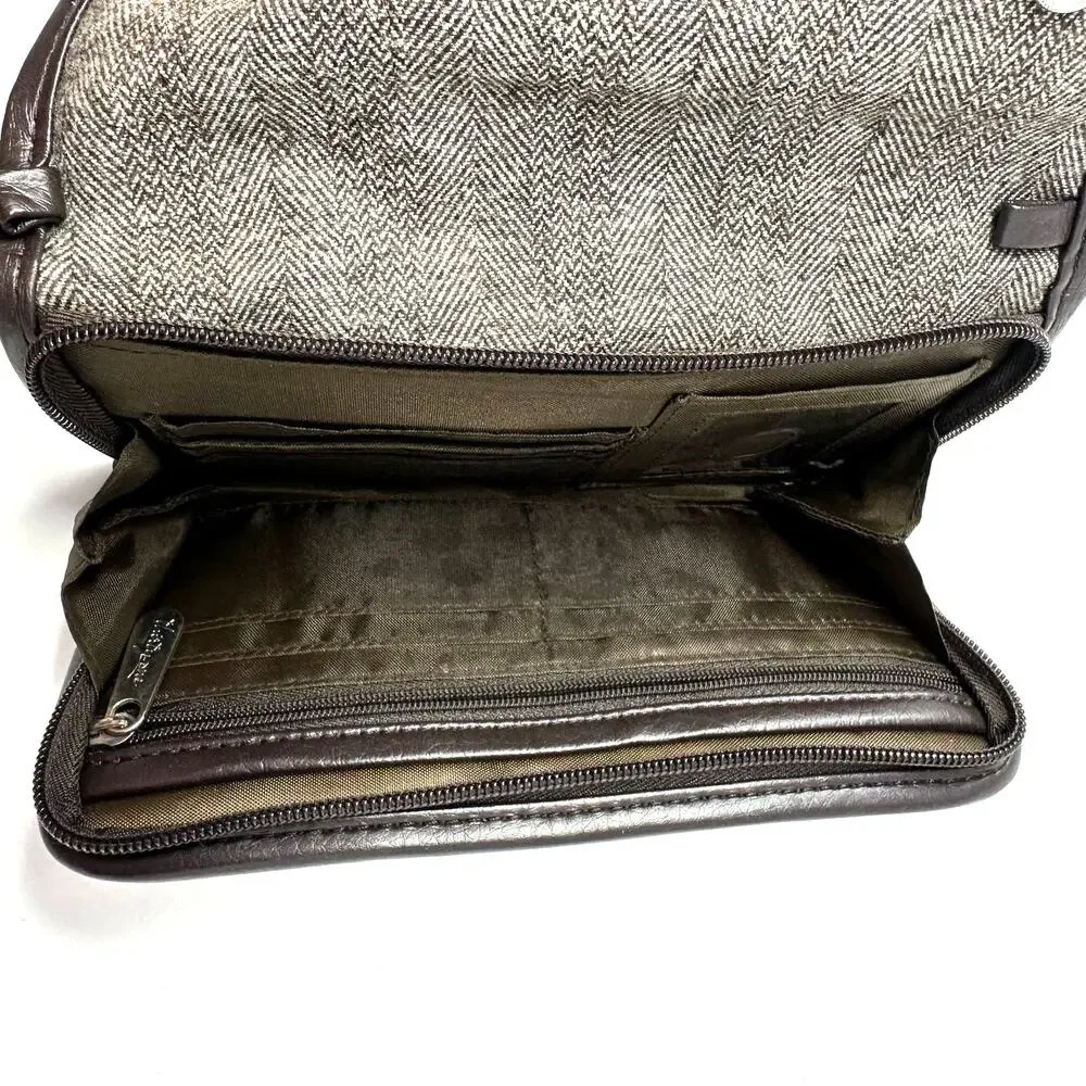 Thirty One Wallet Clutch Gray Black Bag Compact Travel Wrist Strap Snap‎ Zipper